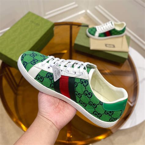 does gucci sell shoes|inexpensive gucci shoes.